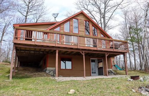 Bryant Pond House | Lake Christopher Chalet - Lake and Ski Getaway