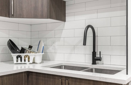 Chestermere House | Lake Community Hideout