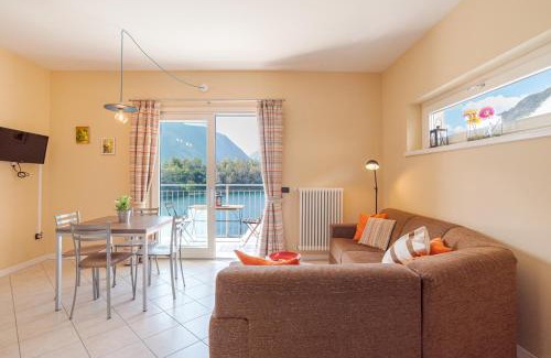 Ossuccio Apartment | Lake Como Apartment with Balcony and Private Parking