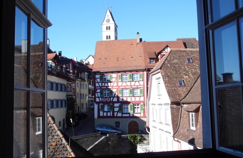Meersburg Apartment | Lake Constance romanticism 300m from the lake with four-poster bed + WiFi, central at castle + castle