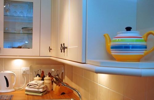 Cullompton Cottage | Lake Cottage a cosy cottage in Devon