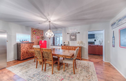 Cookson Cottage | Lake Cottage Near Chicken Creek Ramp – Pet Friendly + Boat Parking