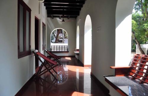 Kochi Bed & Breakfast | Lake County Heritage Home