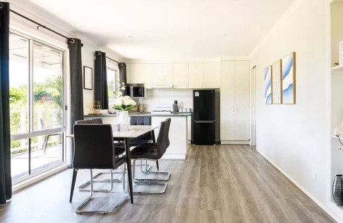 Daylesford House | Lake Cove Daylesford