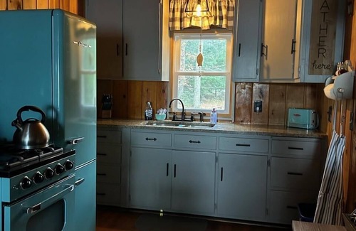 Wetmore Cabin | Lake Daze:Your Perfect UP Escape Near Pictured Rocks - Retreat Near Trail 8!