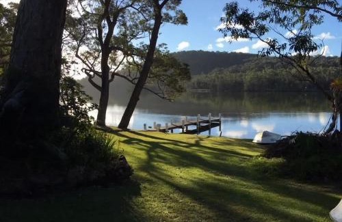 Lake Conjola House | Lake Edge at Lake Conjola