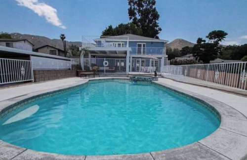 Lakeland Village House | Lake Elsinore Lakehouse