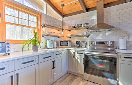 Locust Lake Village Cabin | Lake Escape In the Poconos