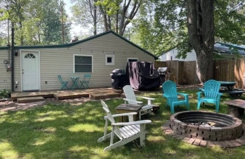 Lexington Cottage | Lake Escape Lexington Cottage with Private Beach Access to Lake Huron!