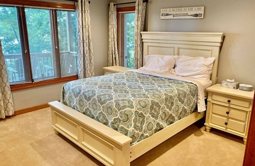 Bracey House | Lake Forest Landing on Lake Gaston