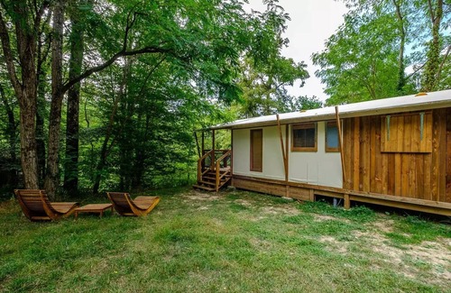 Sainte-Catherine-de-Fierbois House | Lake Lodge - 2 Schlafzimmer - 1 Badezimmer + 1 Mini Lodge 1 Schlafzimmer 6 Personen