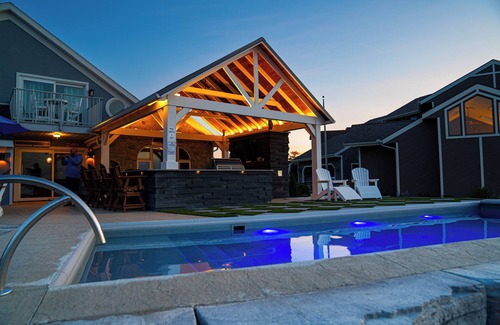 St. Marys House | Lake front 4-bedroom vacation home with pool and tiki bar!