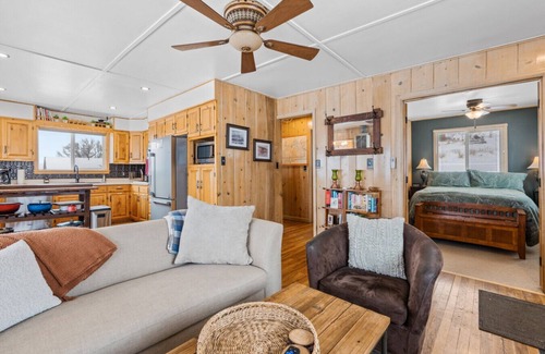 Island Park Cabin | Lake Front Cabin Private Dock 20mi 2 Yellowstone