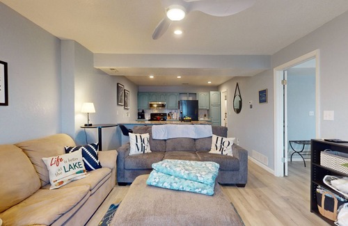 Lake Ozark Condo | Lake front condo w/incredible views, central air & shared pool