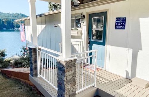 Olympia House | Lake Front Home on Beautiful Summit Lake ☀️