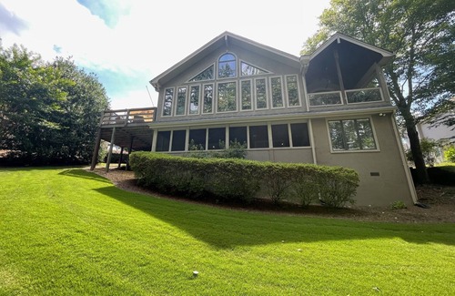 Buford House | Lake Front Lake Lanier