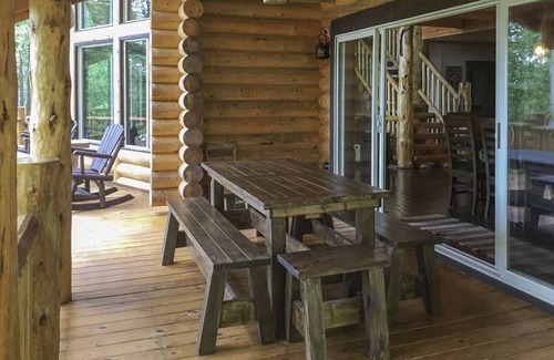 The Arbor Cabin | Lake Front Log Cabin with Double Decker Dock&Mtn. Views