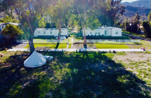 Lake Elsinore House | Lake Front Property On Beautiful 3 Acres Of Nature.