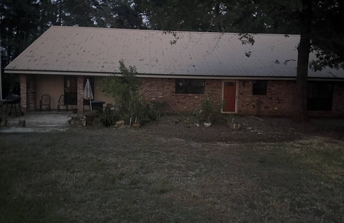 Florien House | Lake front property 3 bedroom with big back porch.