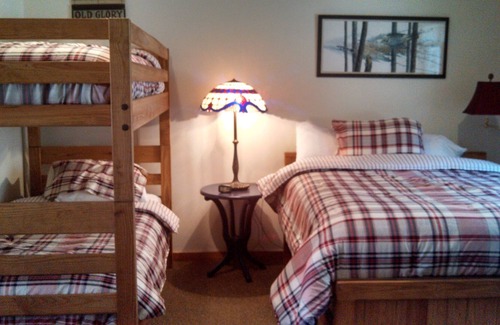 Pocono Pines House | Lake Front View From Tree Tops:LN Club-DEEPDISCOUNT/31days or more /ContactOwner
