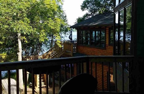 Lake Ann House | Lake frontage on beautiful Lake Ann near Traverse City, Michigan