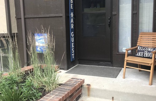 Lake Geneva Condo | Lake Geneva Area Lakeside Retreat! Close to Golf, Shopping, Restaurants & More!