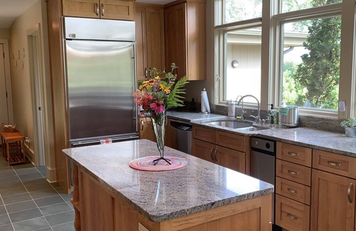 Zenda House | Lake Geneva Area: Pet Friendly Country Sanctuary, Sleeps 8