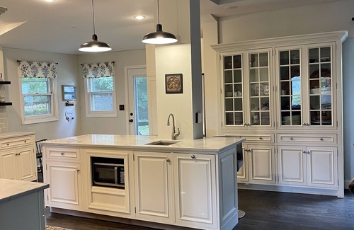 Lake George House | Lake George~ Walk to Village and Beaches ~Beautiful Lake Views~Huge