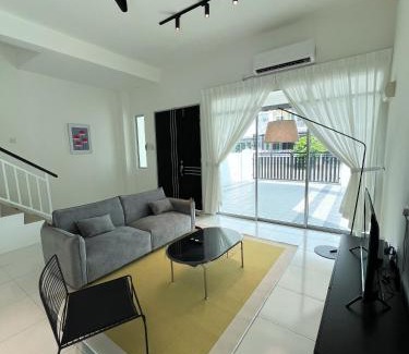 Hulu Kinta House | Lake Grove 17 near Tambun 4BR - 8 PAX