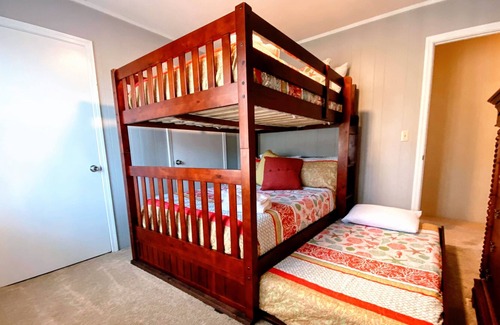 Anderson House | Lake Hartwell/Clemson w/ Game Rm & Dock on Water, Pet Friendly, High Speed Wifi