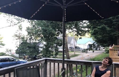 Bristol Cottage | Lake House - 100 Feet from the Water