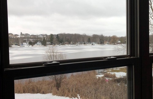 Village of Richfield House | Lake House- 20 min from Milwaukee