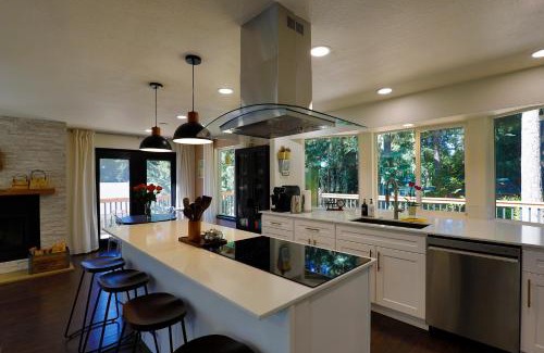 Anderson Island House | Lake House - Anderson Island