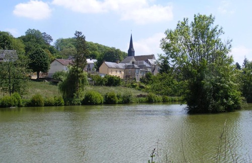 Beaumont-Pied-de-Boeuf Apartment | Lake House France