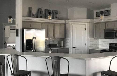 Desert Hills House | Lake House Havasu ,Good Vibes Only !