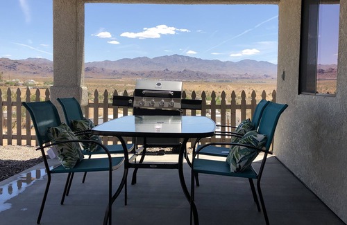 Desert Hills House | Lake House Havasu ,Good Vibes Only !