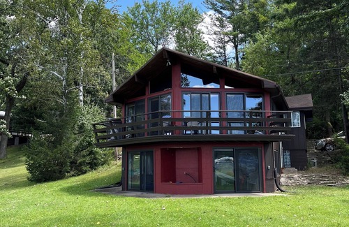 Honey Creek Cabin | Lake house in Kettle Moraine Forest with fabulous sunset views-min monthly