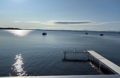 Plattsburgh House | Lake House Memories is 6-bedroom, 4 1/2 Bath; on Lake Champlain