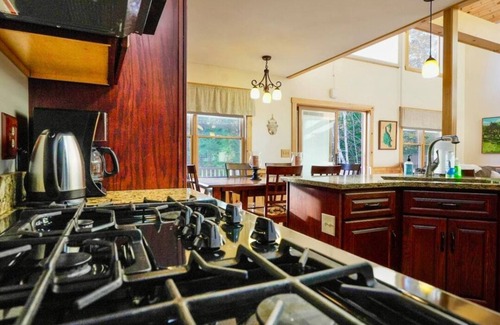 West Enfield Ski Chalet | Lake House Oasis on Cold Stream
