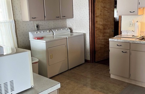 Bridgeport House | Lake House on Oneida Lake