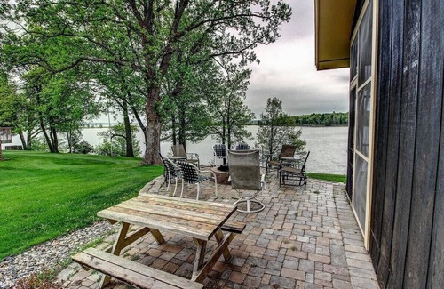 Walker House | Lake House With Beautiful Views Near Walker Bay