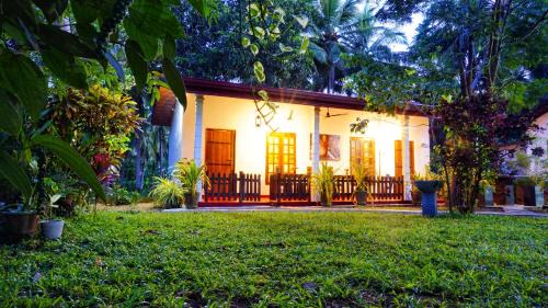 Dambulla House | Lake Island Home Stay