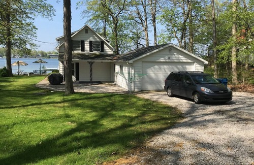 Angola House | Lake James Red Sands Beach Family friendly Getaway.
