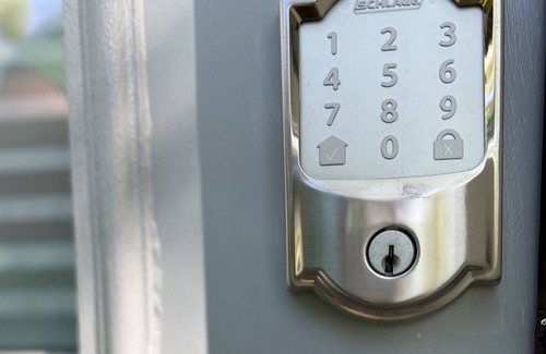 Sunset Cottage | Lake Keowee Access -- Hiker's Delight -- Clemson -- Downtown Greenville