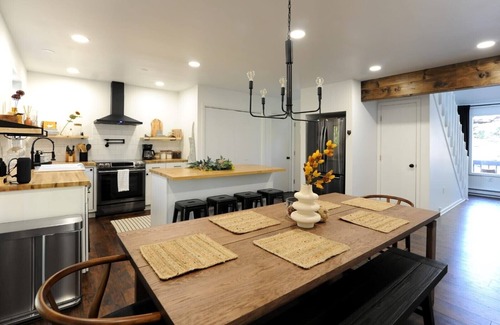Locust Lake Village House | Lake Lane Lodge
