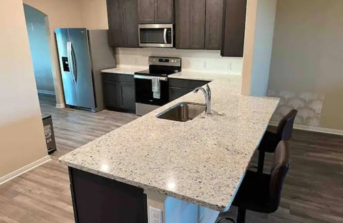 Princeton House | Lake Lavon * 4 TV’s *Sleeps 12*Free fast WI-FI *