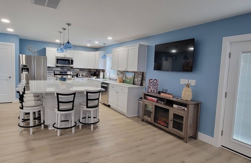 Dandridge House | Lake Life Barndo, enjoy the lake