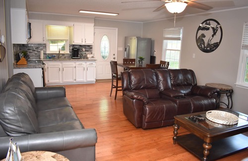Camden House | Lake life on Beaver Creek Lake Wateree!