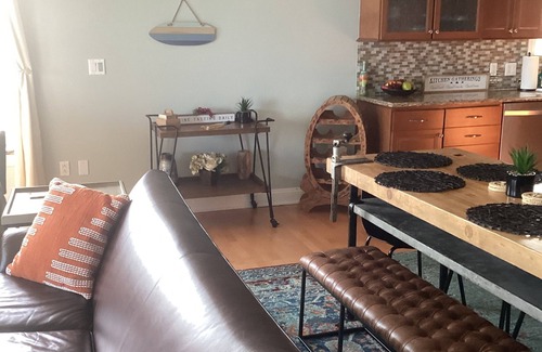 Geneva-on-the-Lake Condo | Lake Life-The beach is your back yard! 3br/3ba Oct-April rent 3 get 4th free-ask