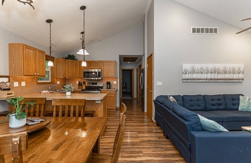 Albrightsville Cabin | Lake Lodge